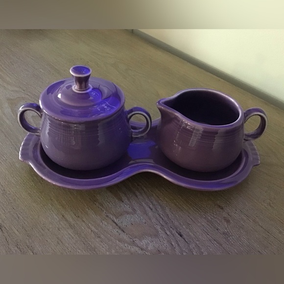 Rare Fiesta Lilac Covered Sugar, Cream & Tray Set - Picture 2 of 8